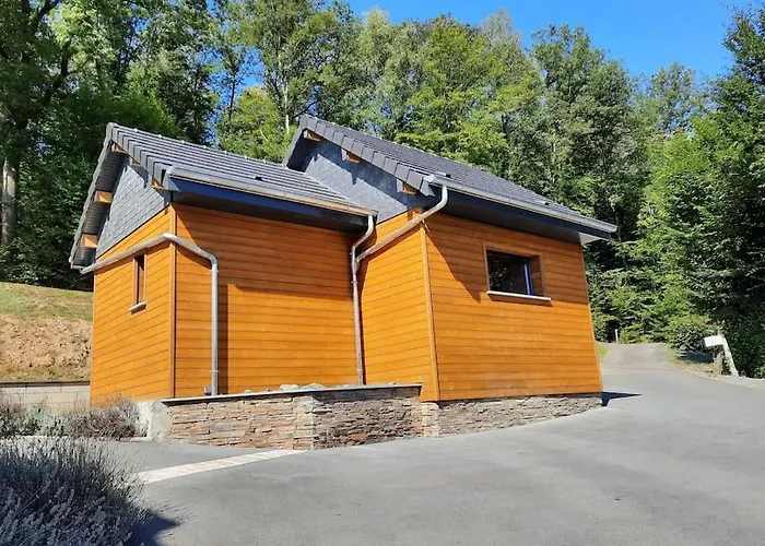 Chalet à L\'orée du bois avec parking