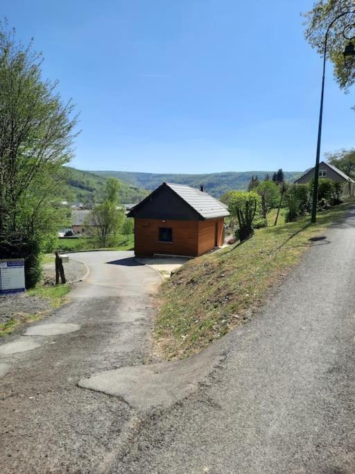 Chalet à L'orée Du Bois Avec Parking